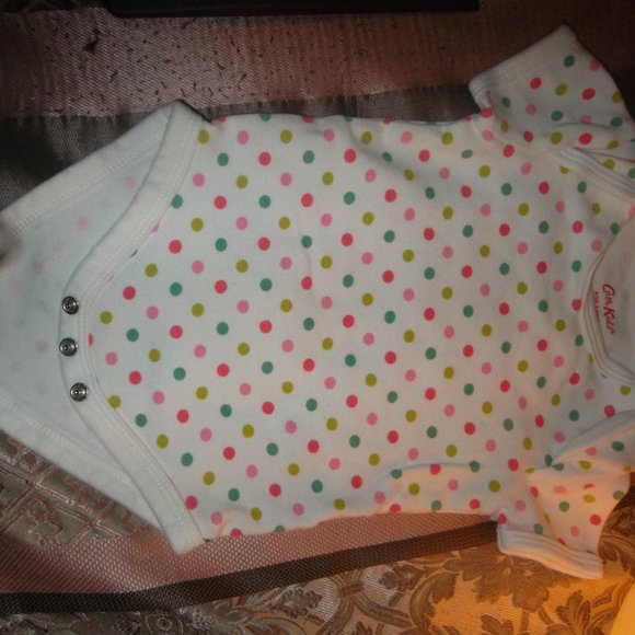 CATH KIDS SHORT SLEEVE POLKA-DOT ONESIE - Picture 4 of 6